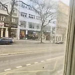 Hotelflat In Square Praha 2