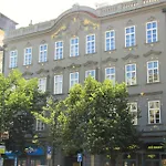 Picasso Apartments