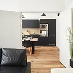 Prague Days - Stylish Apartment - Workspace