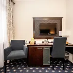 Pytloun Old Armoury Hotel Prague