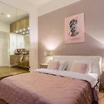 Luxury Three-Room Apartment