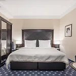 Pytloun Old Armoury Hotel Prague, Stará Zbrojnice