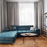 Spacious Apartment In Karlin By Prague Days