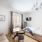 Crystal Apartment