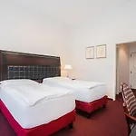 EA Hotel Tosca