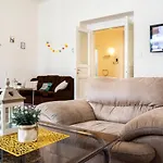 Large 3 Bdr Apt In The Heart Of Prague