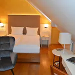 The Golden Wheel Hotel