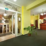 Hotel Henrietta