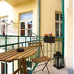 Luxurious Apartment In Parizska Street