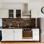 Apartment W/ Free Garage Parking