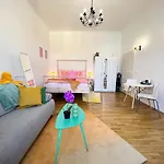 Beautiful & Peaceful Apartment With Cute Balcony