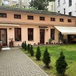 Leger Residence Apartment