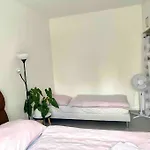 Spacious 2Br Apartment 6Min From Prague Castle!