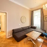 Apart Hotel Zborovska