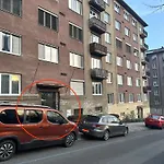 Sunny Modern Apartment With 2 Rooms With A View And Good Connections To The Centre