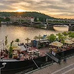 Nice Apartman In New Town Prague