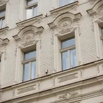 Royal Court Hotel