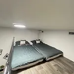 Vit Apartment - Free Parking - O2 Arena