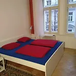 Authentic, Traditional Airbnb In Central Prague !