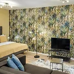Vn48 Suites By Adrez