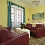 Hotel Metamorphis