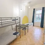 Spacious, Light Studio Apartment In Vinohrady