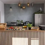Hotel Amity