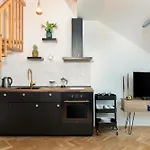 Utulny Apartman Blizko Centra Prahy