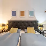 Sunny Central Apartment On Wenceslas Square By Easybnb