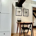 Attic 3 Bedrooms Apartment With 2 Bathrooms