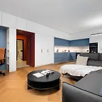 Prague Days - Modern Apartment With Workspace - Quiet Area