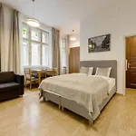 Deluxe Suite In Prime Location