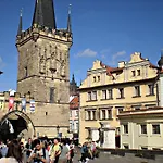 Hotel U 3 Pstrosu