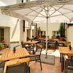 Red Lion Hotel