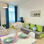 Romantic Apartment In The Center Of Prague