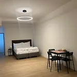 Post 120 Suites