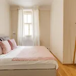 Apartment on Smečkách