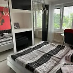 Sunny Modern Apartment With 2 Rooms With A View And Good Connections To The Centre