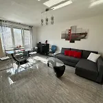 Sunny Modern Apartment With 2 Rooms With A View And Good Connections To The Centre