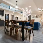 Coru House