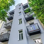 Apartment In The Clouds Letna - Luxury With Romantic Balconies In Quiet Centre Of Prague