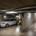 Prague Days - Bright Apartment - Balcony - Private Parking