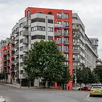 Prague Days - Bright Apartment - Balcony - Private Parking
