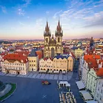 Premium Apart With A Balcony Prague