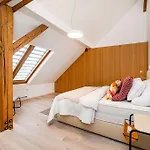 Fantastic Attic Apt With Big Terrace And Free Garage