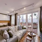 Turnkey I Karlin Square Apartments