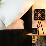 Luxury Musicians Apartment In Central Prague By Metro Vysehrad