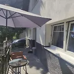 Cozy Gardens Apartments In Prague