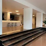 Friendly Small Flat For Nomads