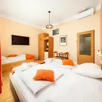 Hotel Golden City Garni